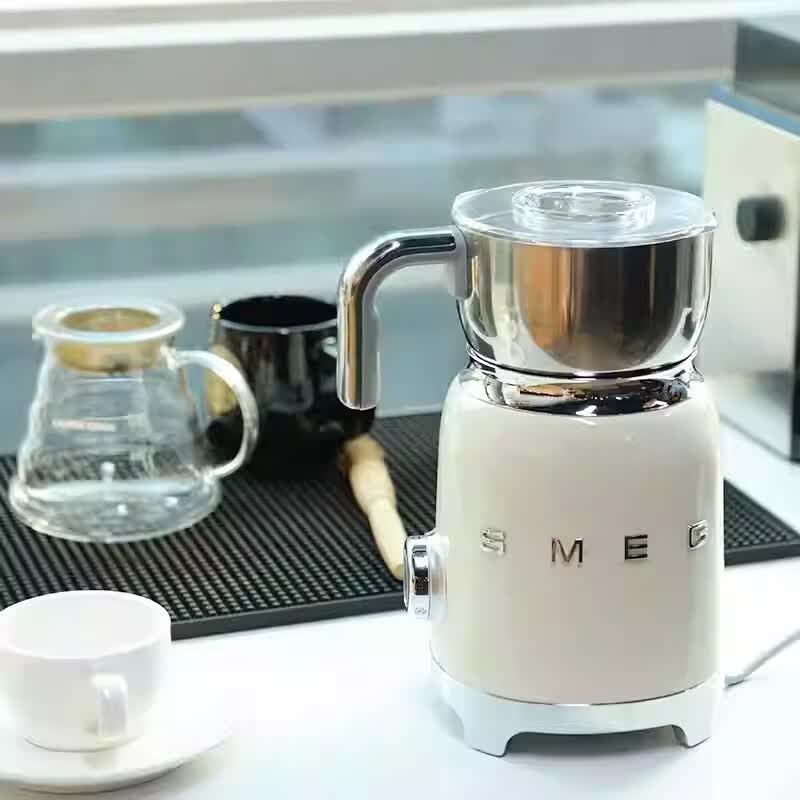 SMEG-MFF11BLEU咖啡机图片