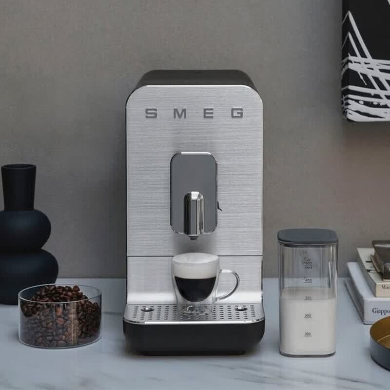SMEG-BCC13咖啡机图片